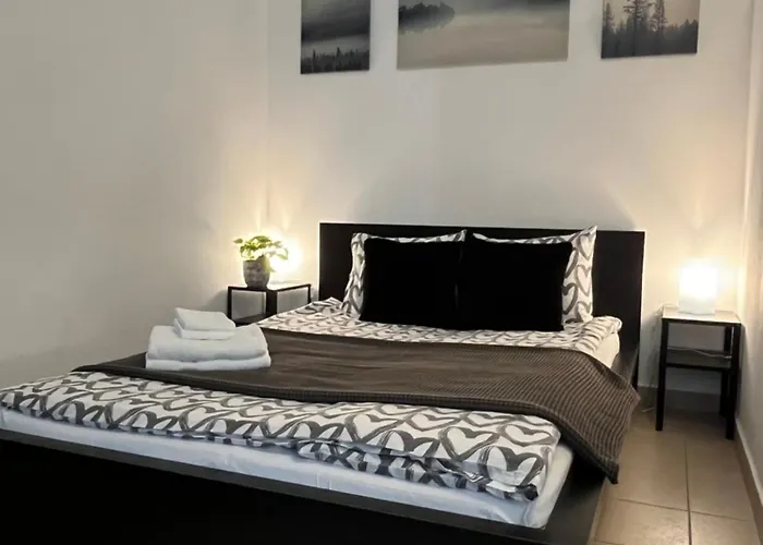 Cozy Comfort With Optional Parking *