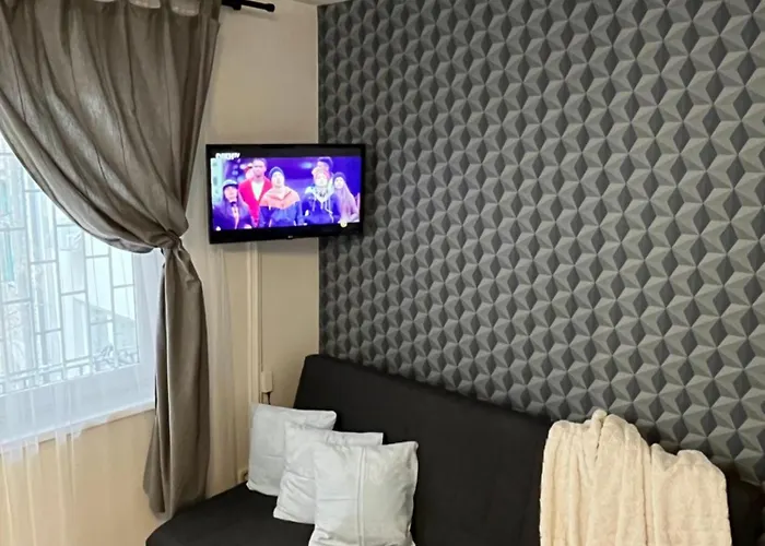 Cozy Comfort With Optional Parking *