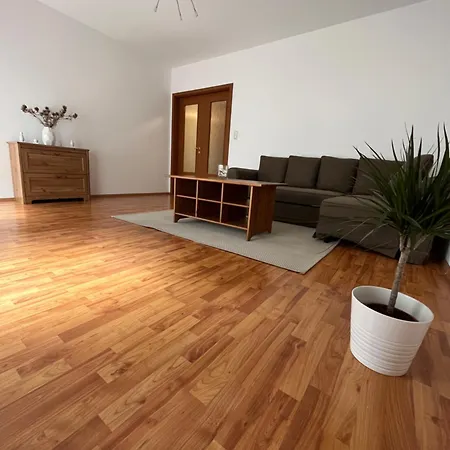 Ic Comfort 2 Bedrooms Garage Option Апартаменты
